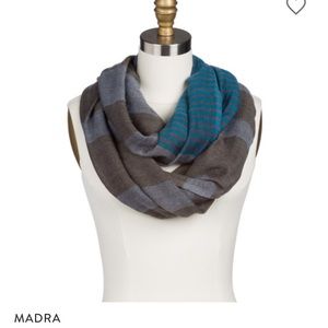 Madra Waverly Infinti scarf